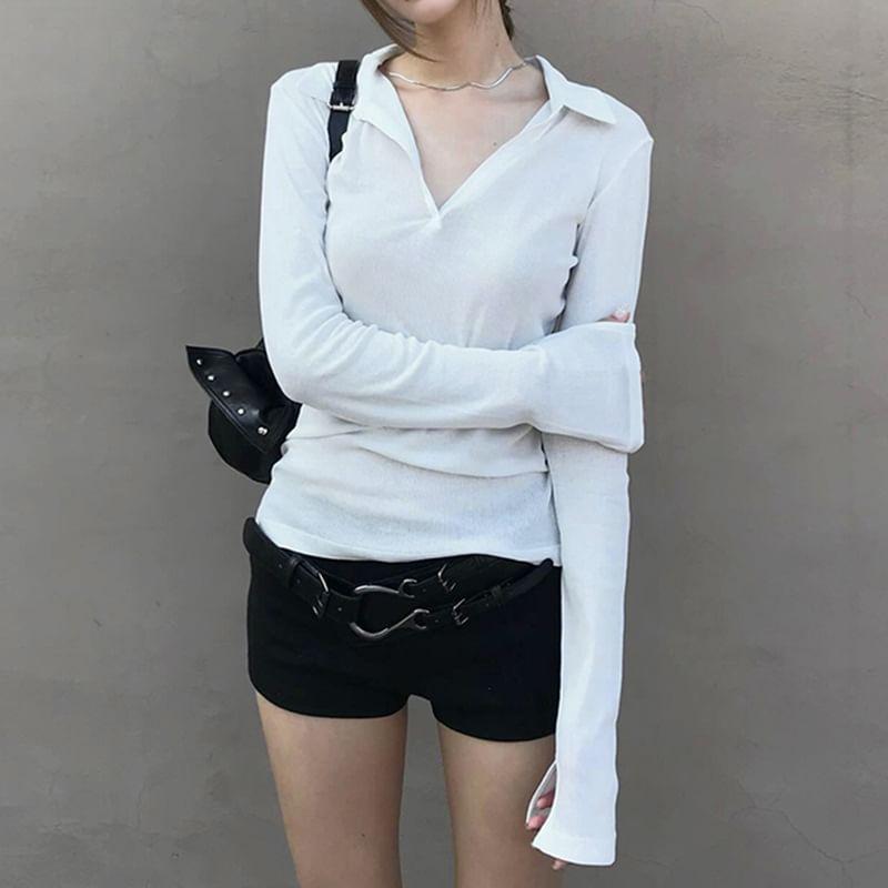 Long Sleeve V-Neck Collar Plain Loose-Fit Knit Top Product Image