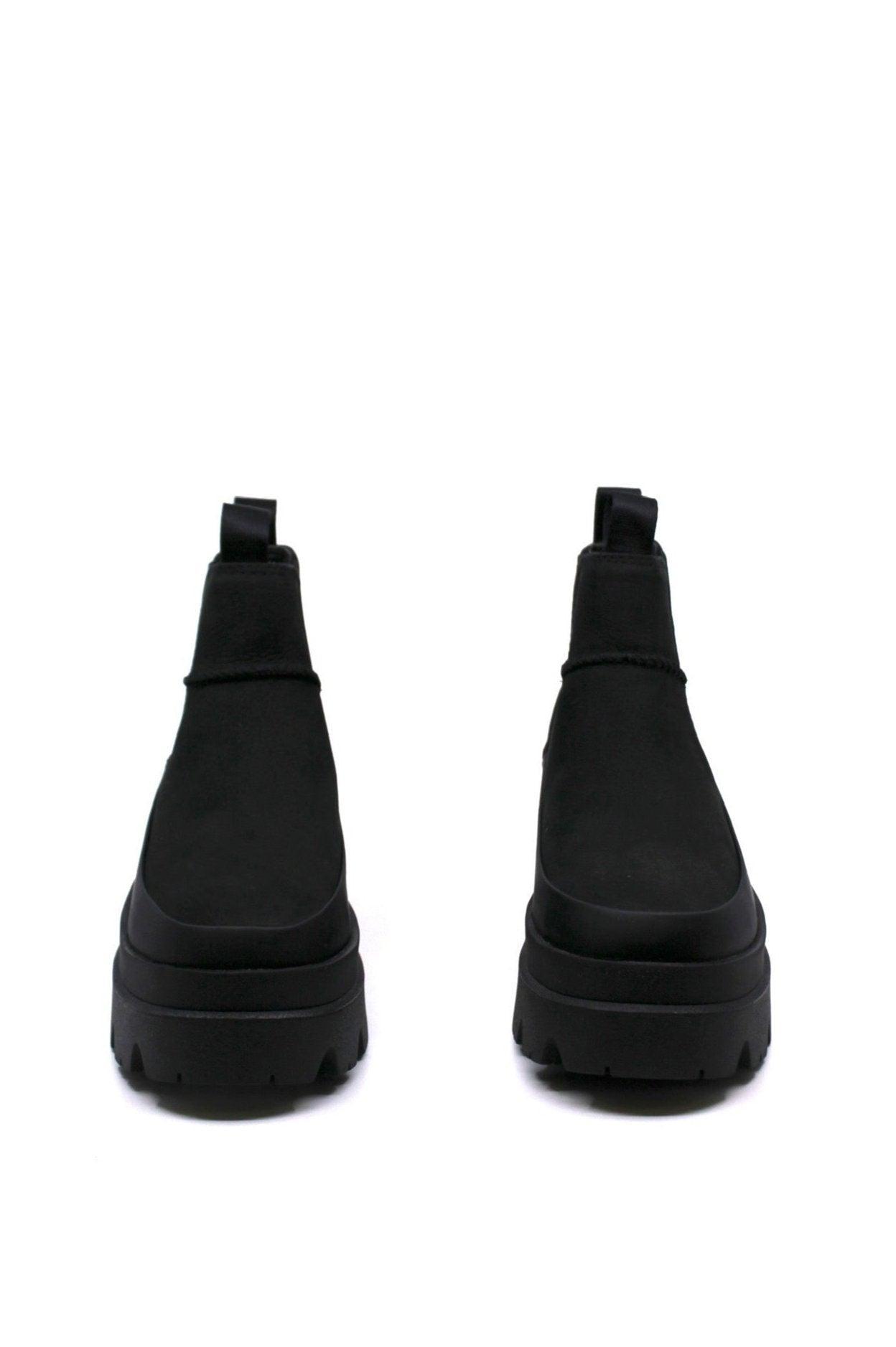 UGG® Brisbane Chelsea Black Product Image