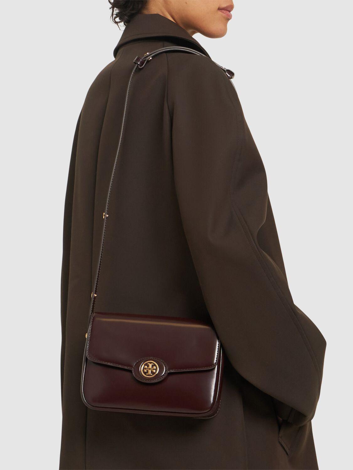 TORY BURCH Robinson Shoulder Bag In 616 - Tempranillo Product Image