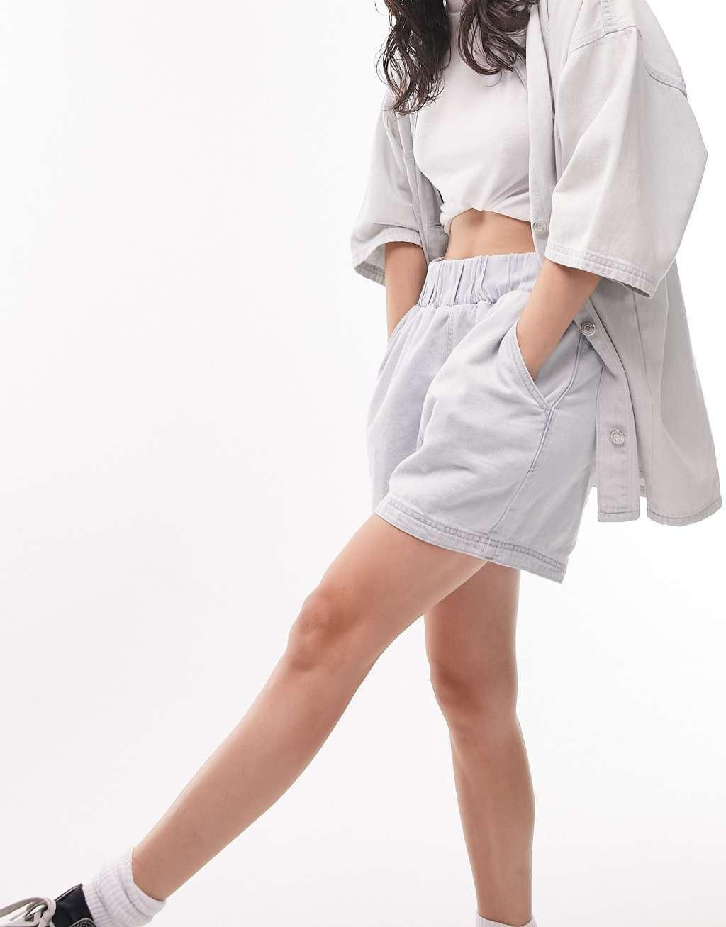 Topshop pull-on cotton blend denim shorts in bleach  Product Image