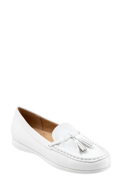 Trotters Dawson Tassel Loafer Product Image