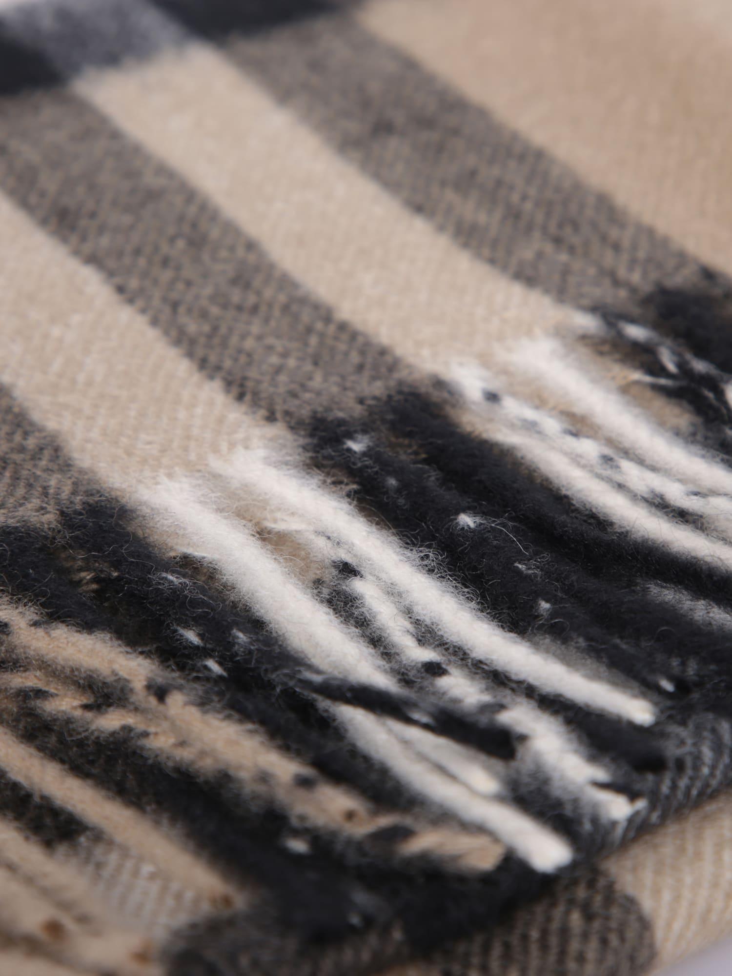 BURBERRY Scarves In Beige Product Image