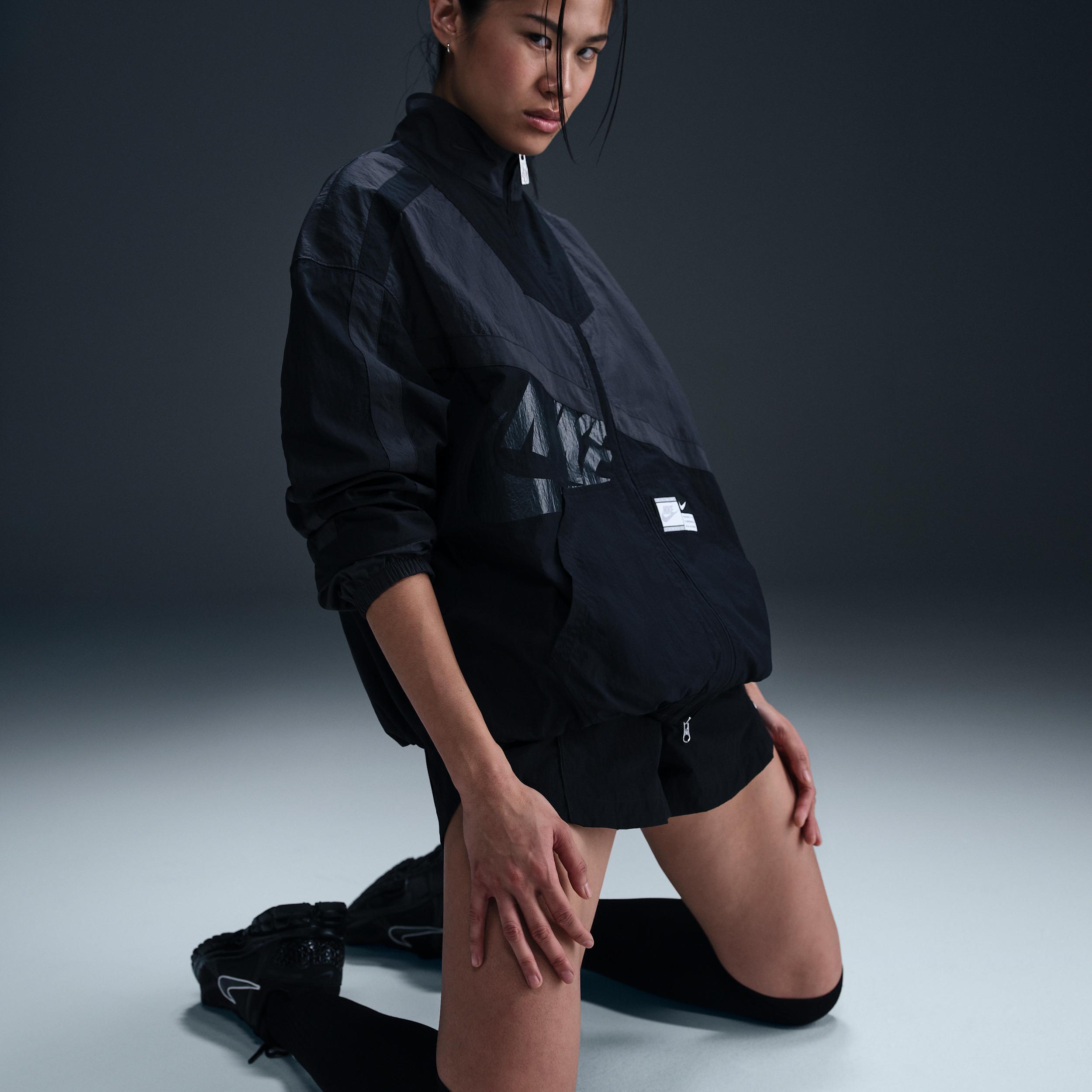 Nike Sportswear Women's Oversized Woven Jacket Product Image