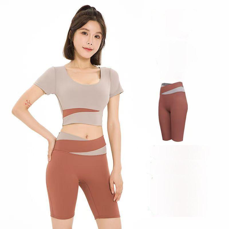 High Waist Two Tone Yoga Shorts Product Image