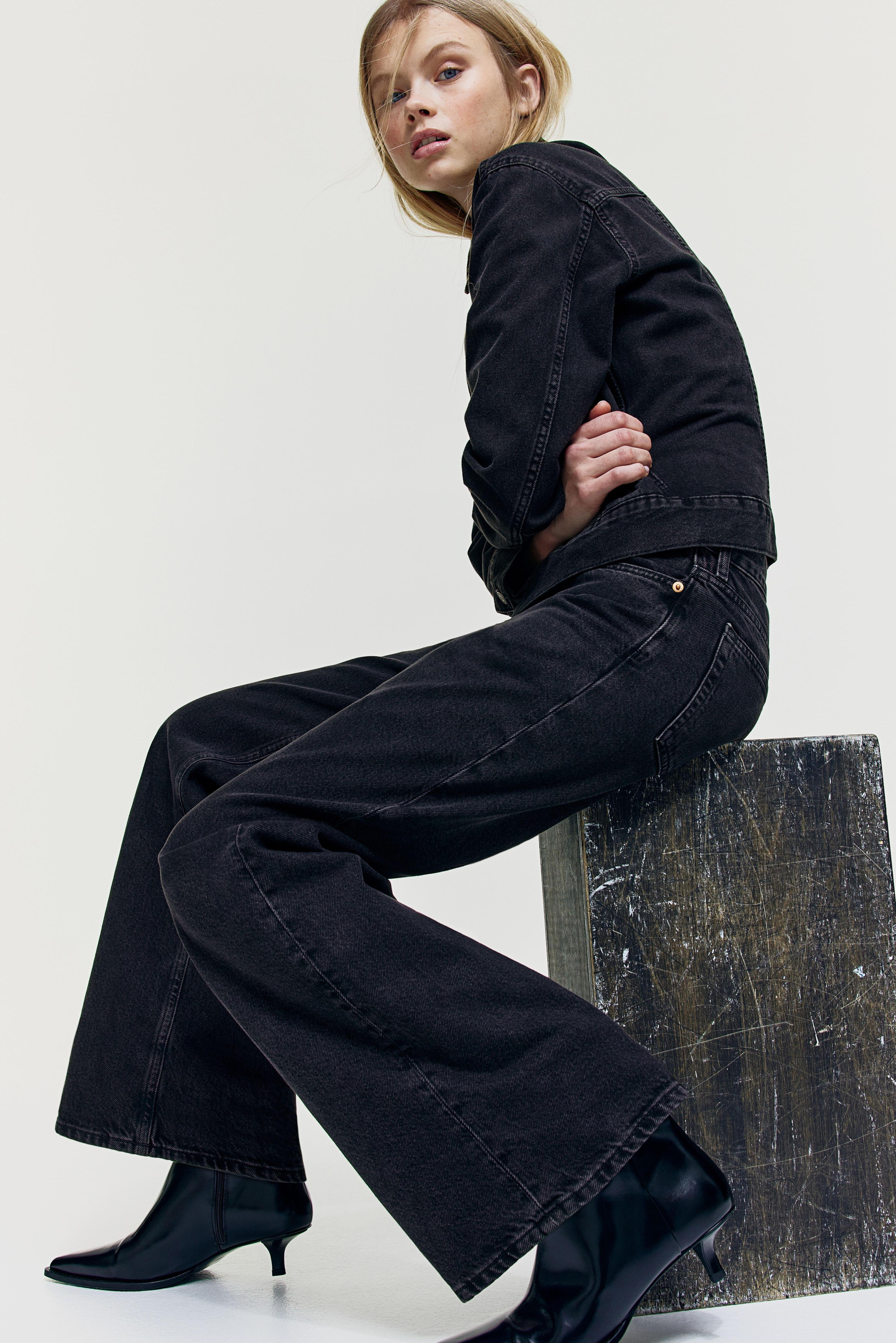 Wide-cut Jeans Product Image