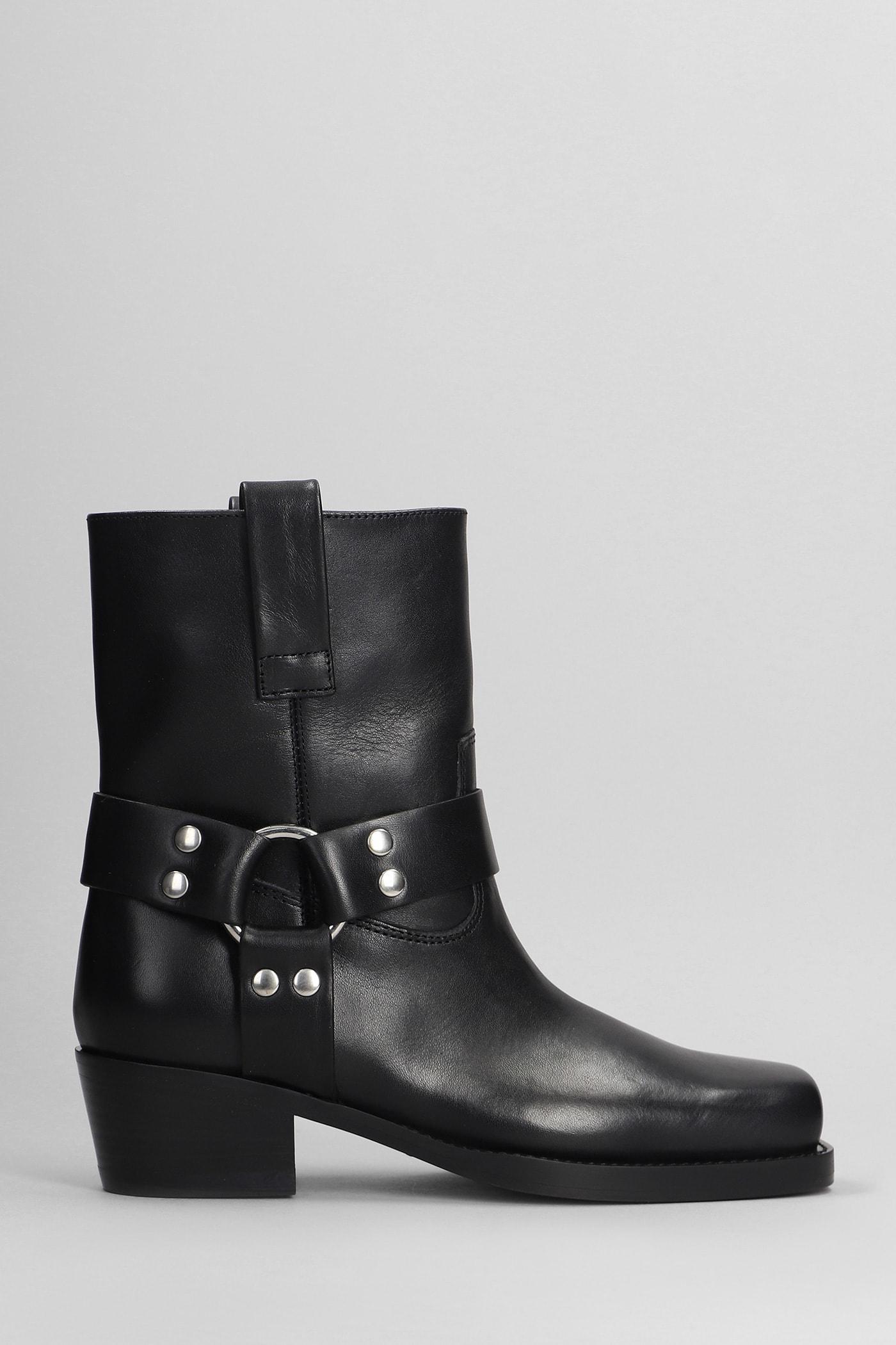 Roxy Ankle Boot In Black Product Image