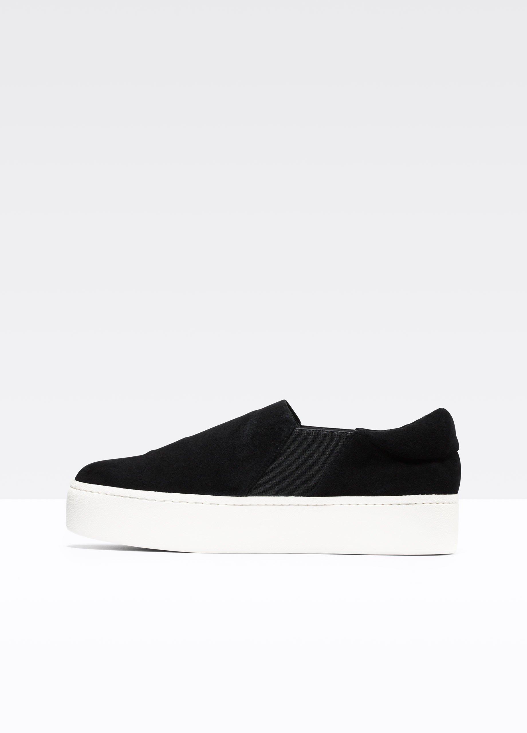 Suede Warren Sneaker Product Image