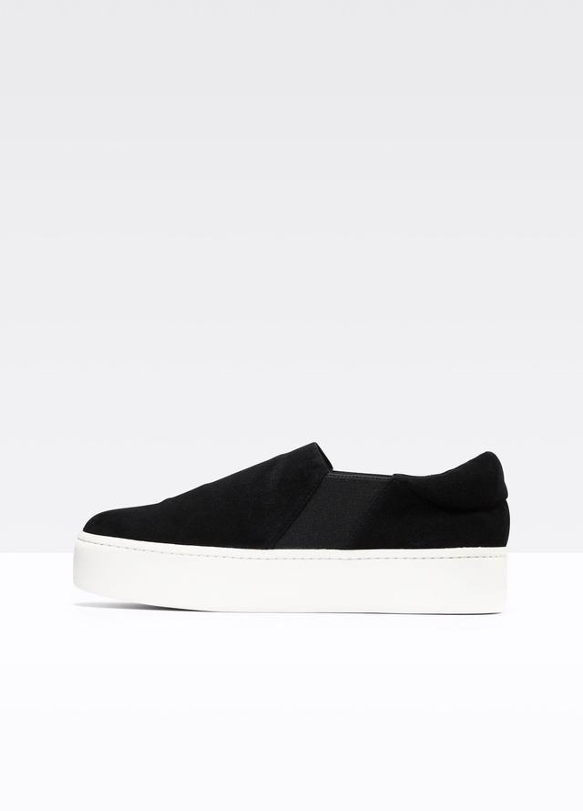 Suede Warren Sneaker Product Image