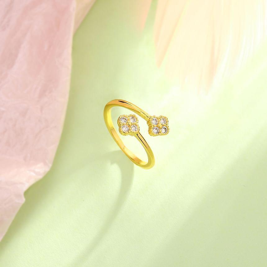 Clover CZ Ring Product Image