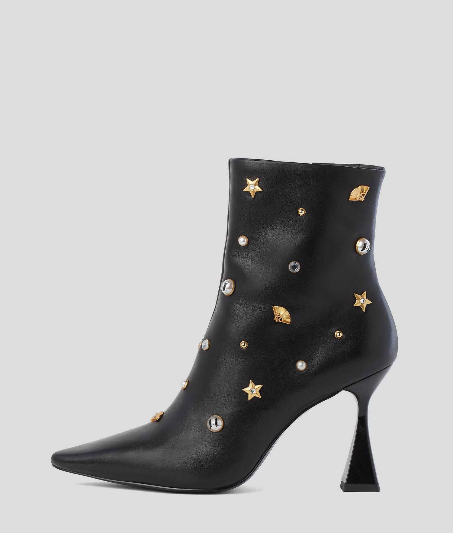 DEBUT II Karl Charms Boots Product Image