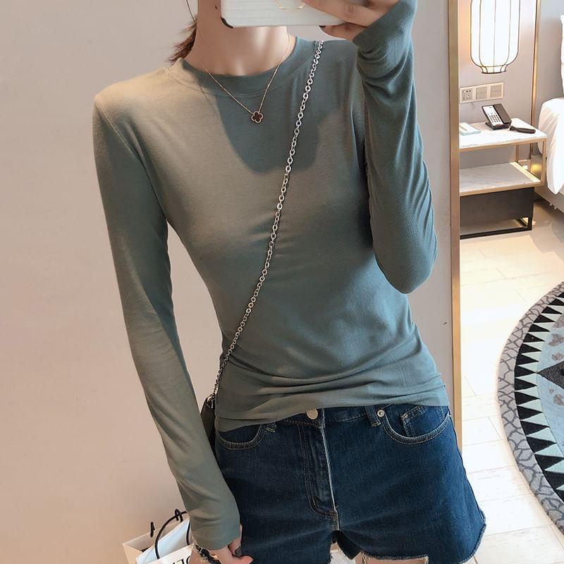 Long-Sleeve Crew Neck Plain Slim Fit T-Shirt Product Image