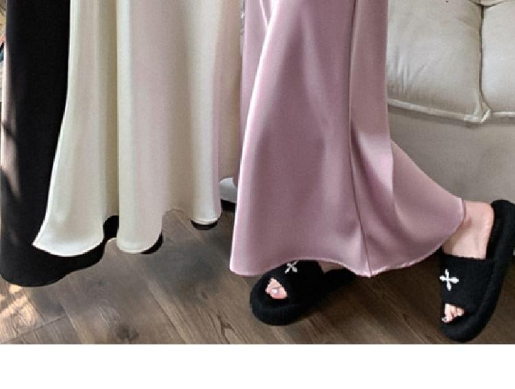 High-Waist Satin Midi Skirt Product Image