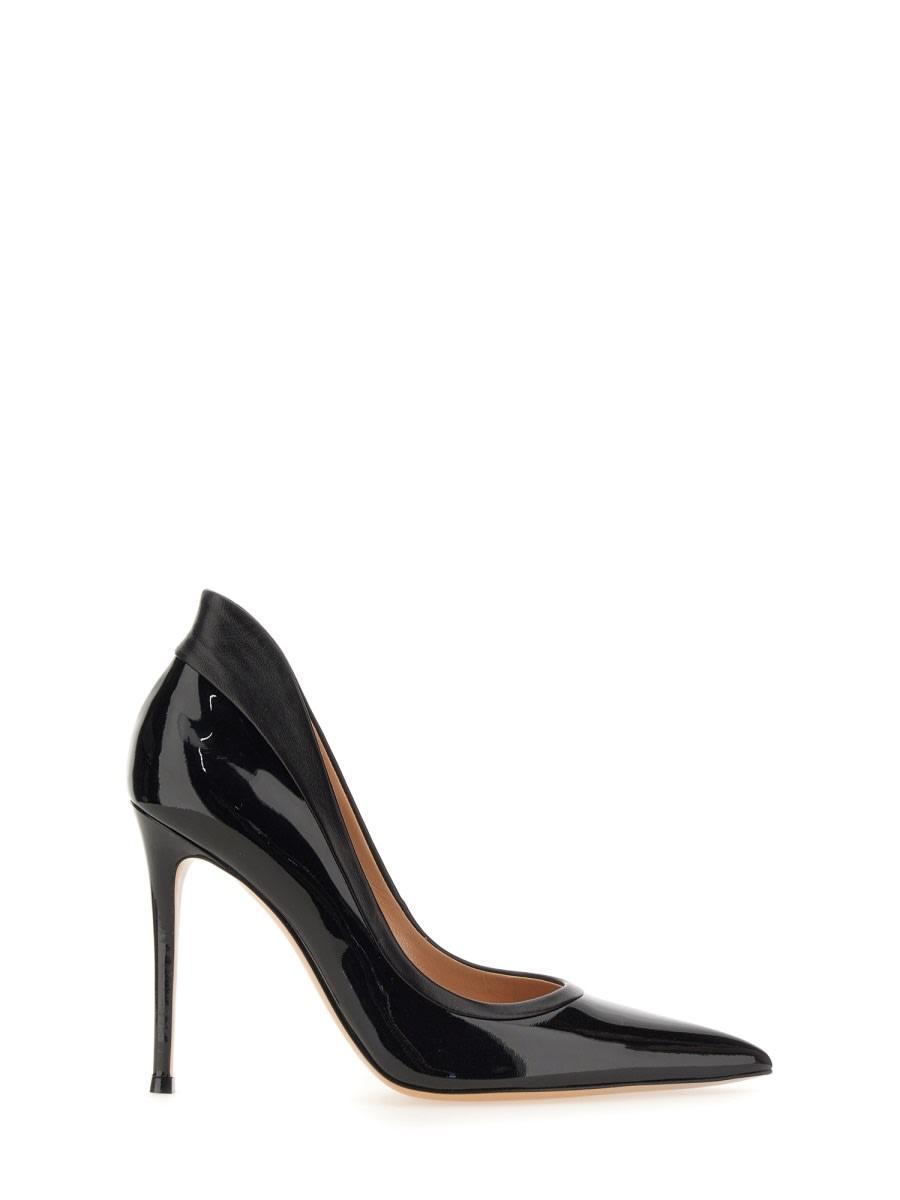 Tuxedo Pumps In Black Product Image