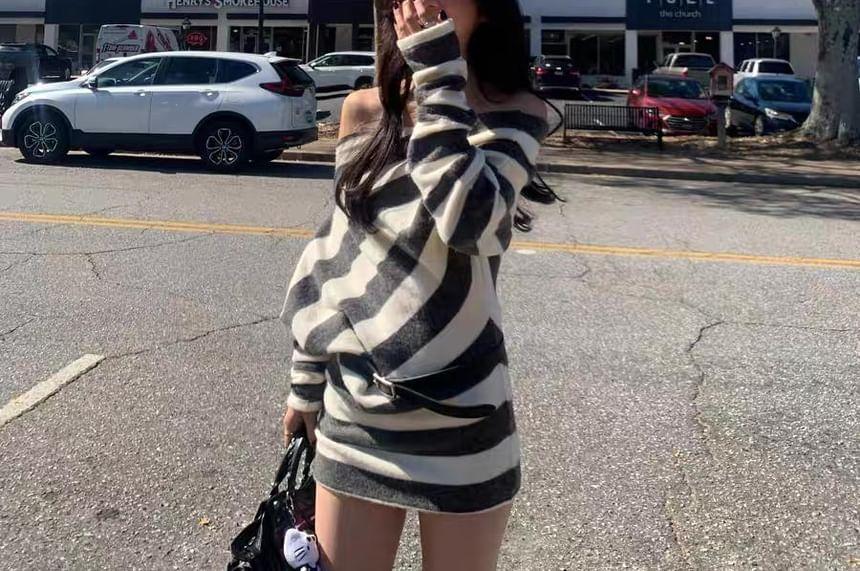 Long-Sleeve Off Shoulder Striped Mini Bodycon Dress Product Image