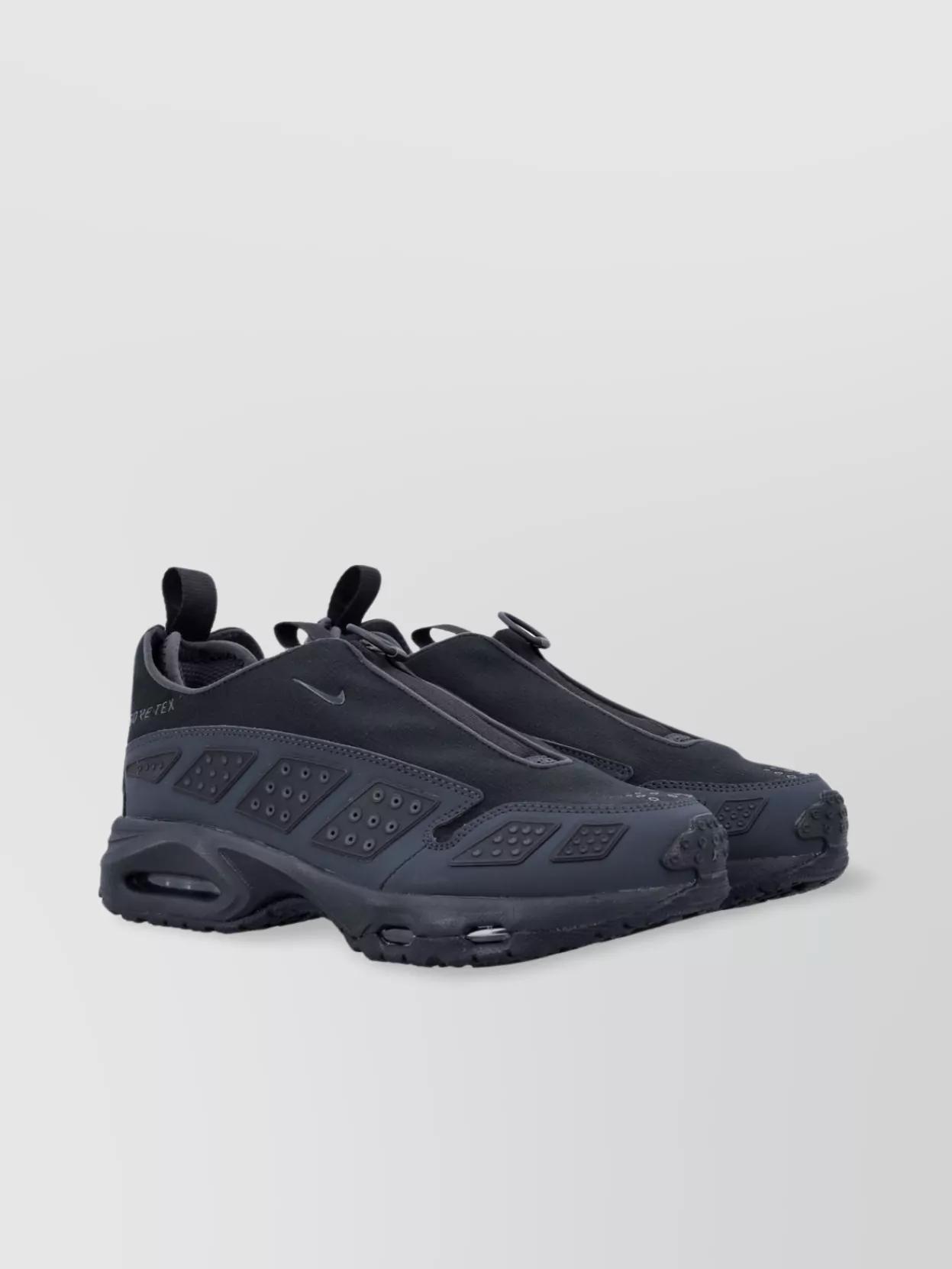 NIKE Sneakers In Black Product Image