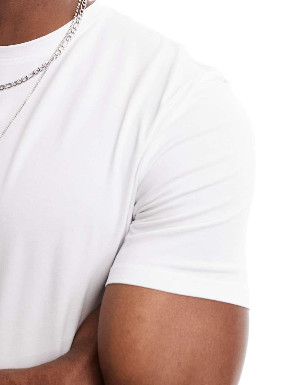 River Island studio muscle fit t-shirt in white Product Image