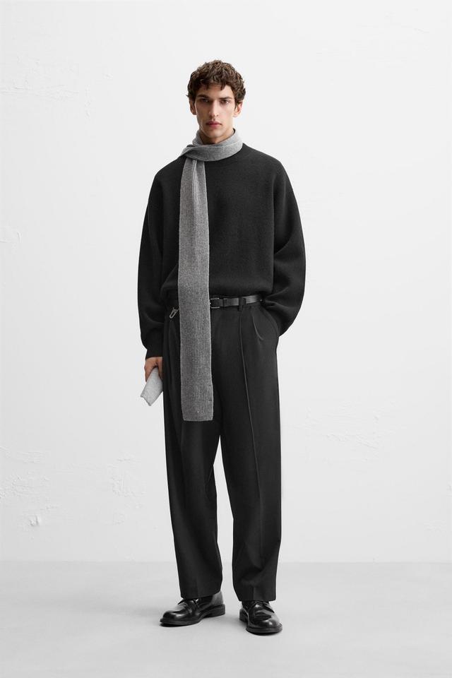 PLEATED WIDE FIT PANTS Product Image