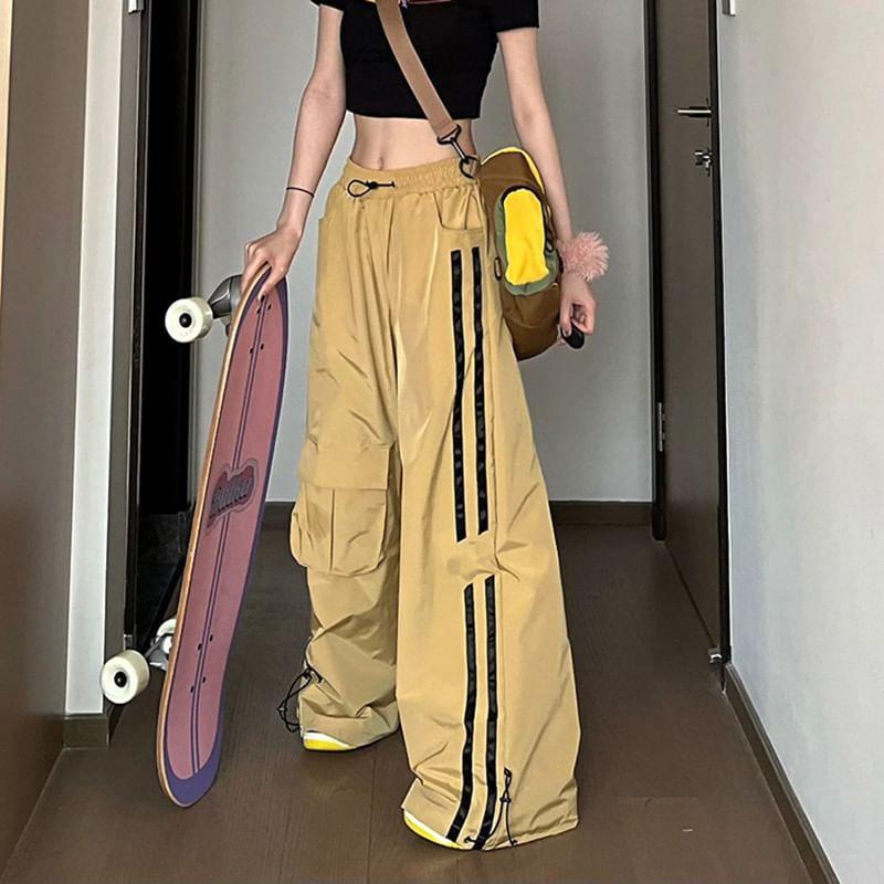 Low Waist Striped Loose-Fit Wide-Leg Sweatpants Product Image