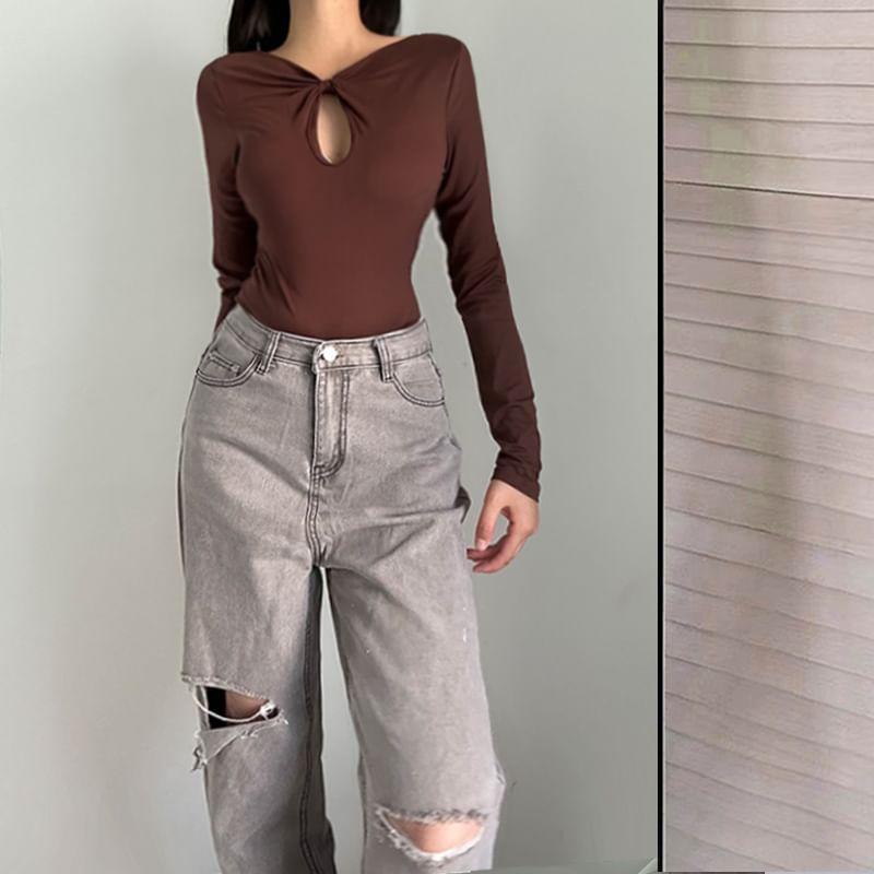 Long-Sleeve Cutout Twisted Plain Top Product Image