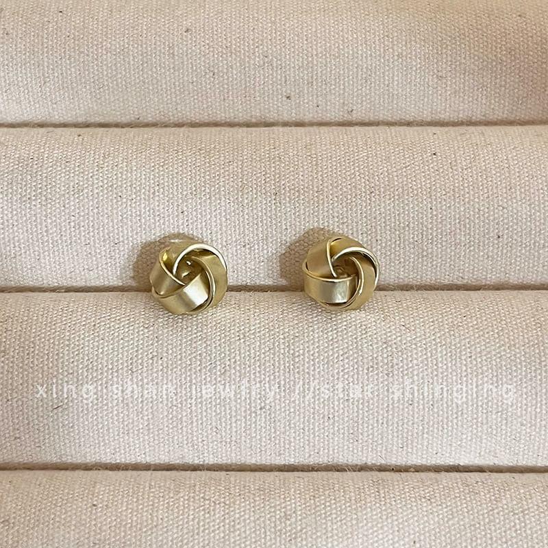 Knotted Stud Earring Product Image