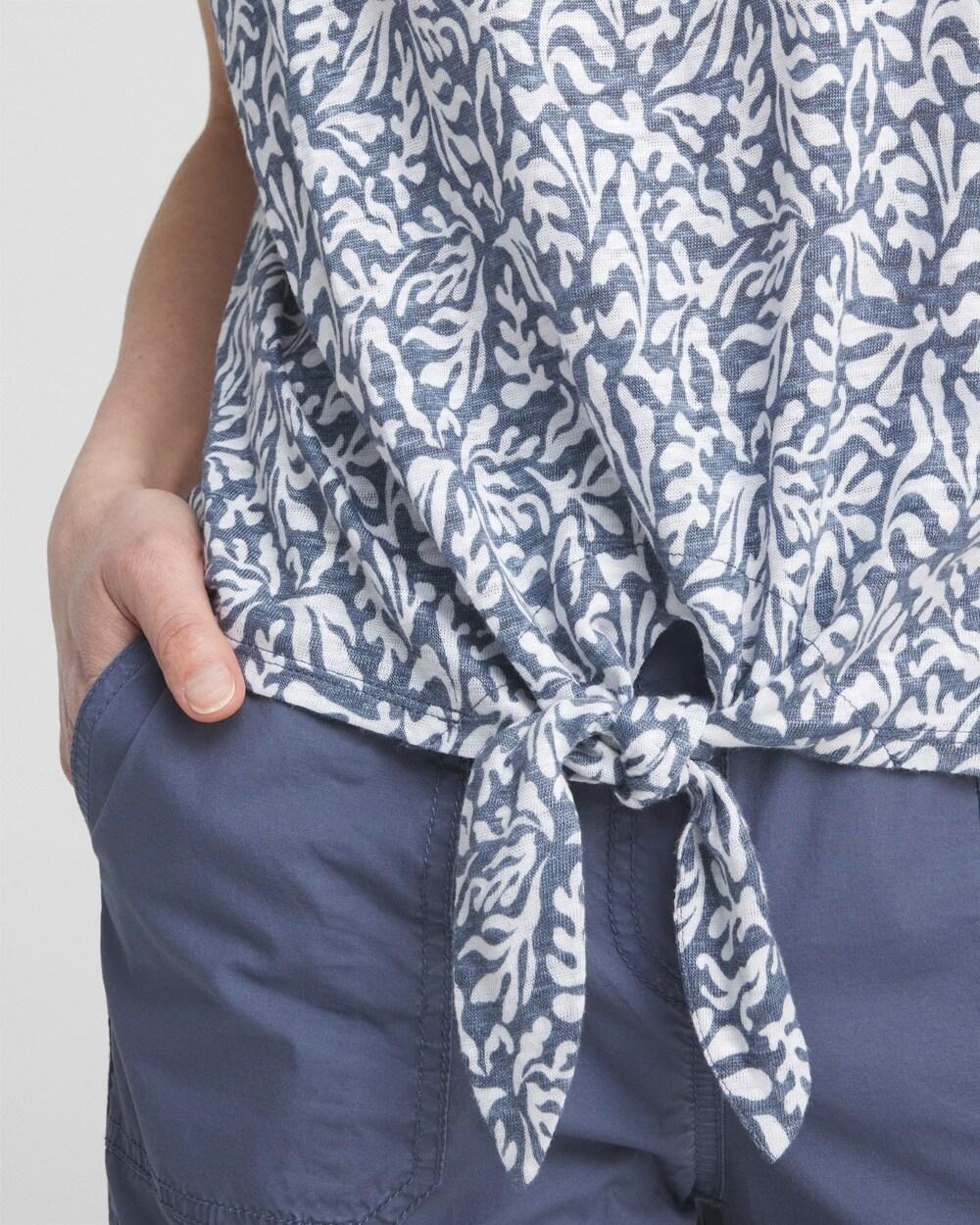 Travelers™ No Tummy Cropped Pants Product Image