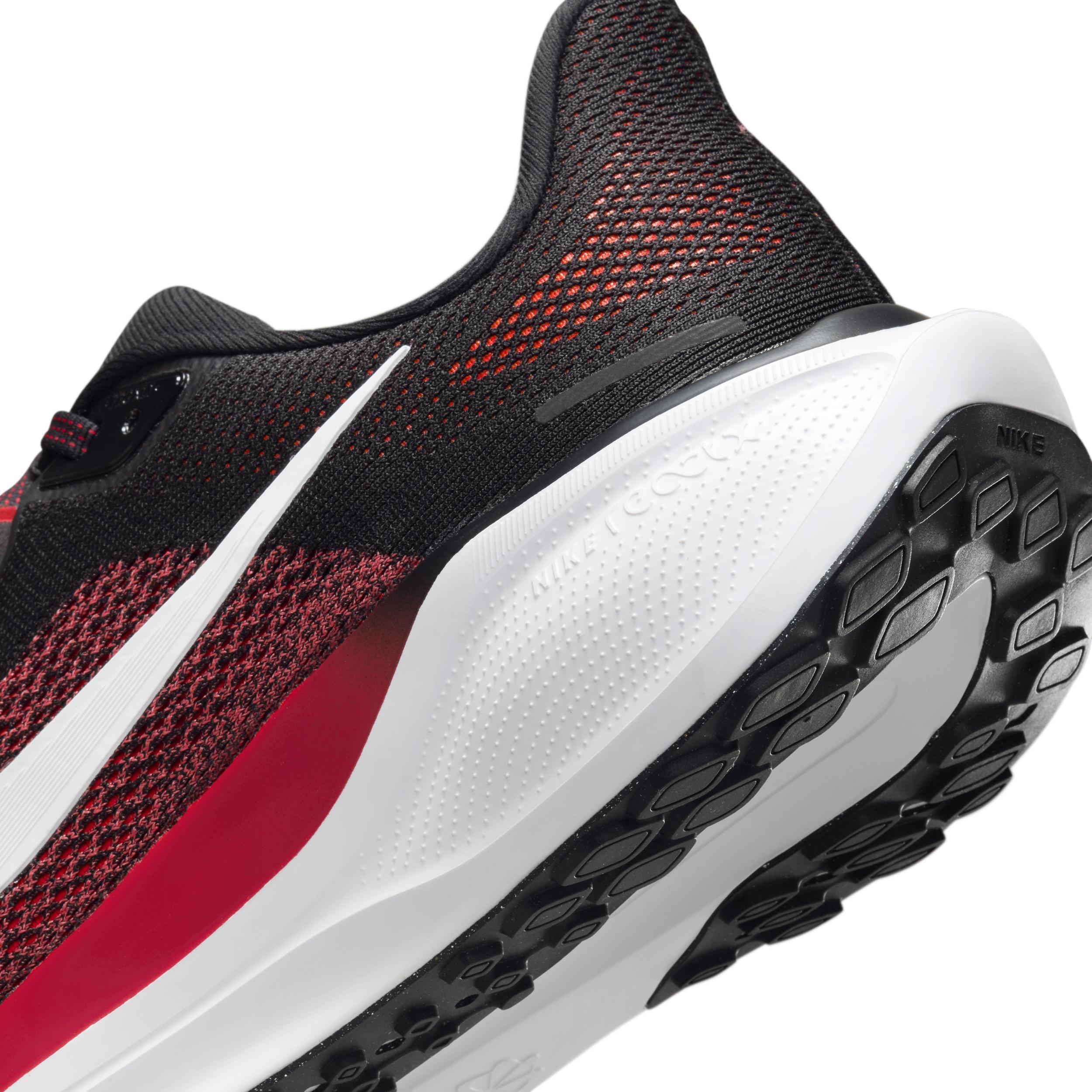 Nike Men's Pegasus 41 Road Running Shoes (Extra Wide) Product Image