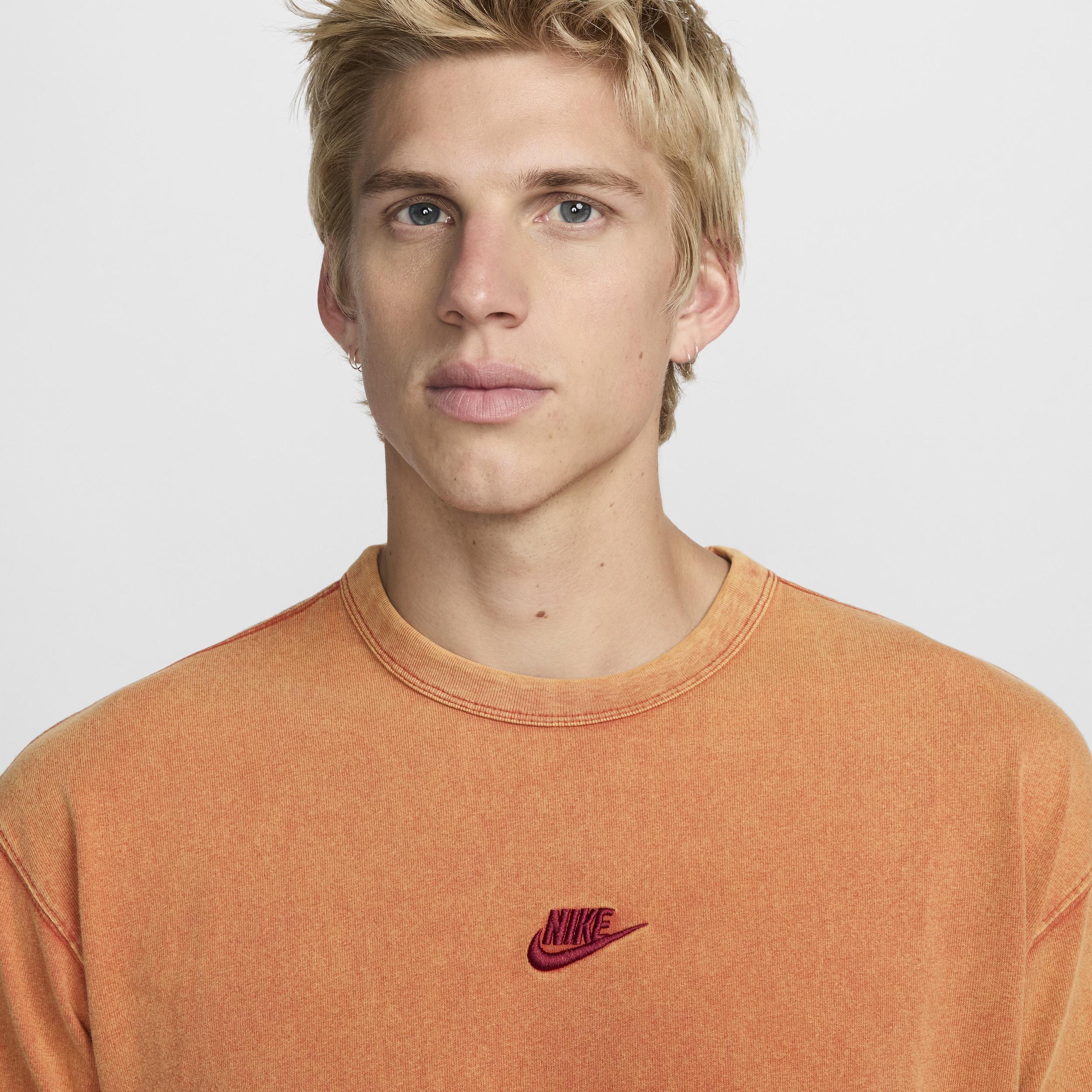 Men's Nike Sportswear Premium Essentials T-Shirt Product Image