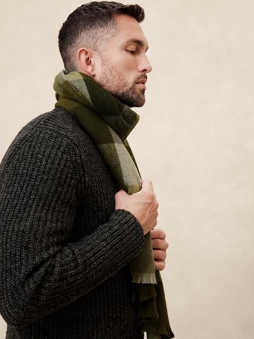 Cozy Scarf Product Image