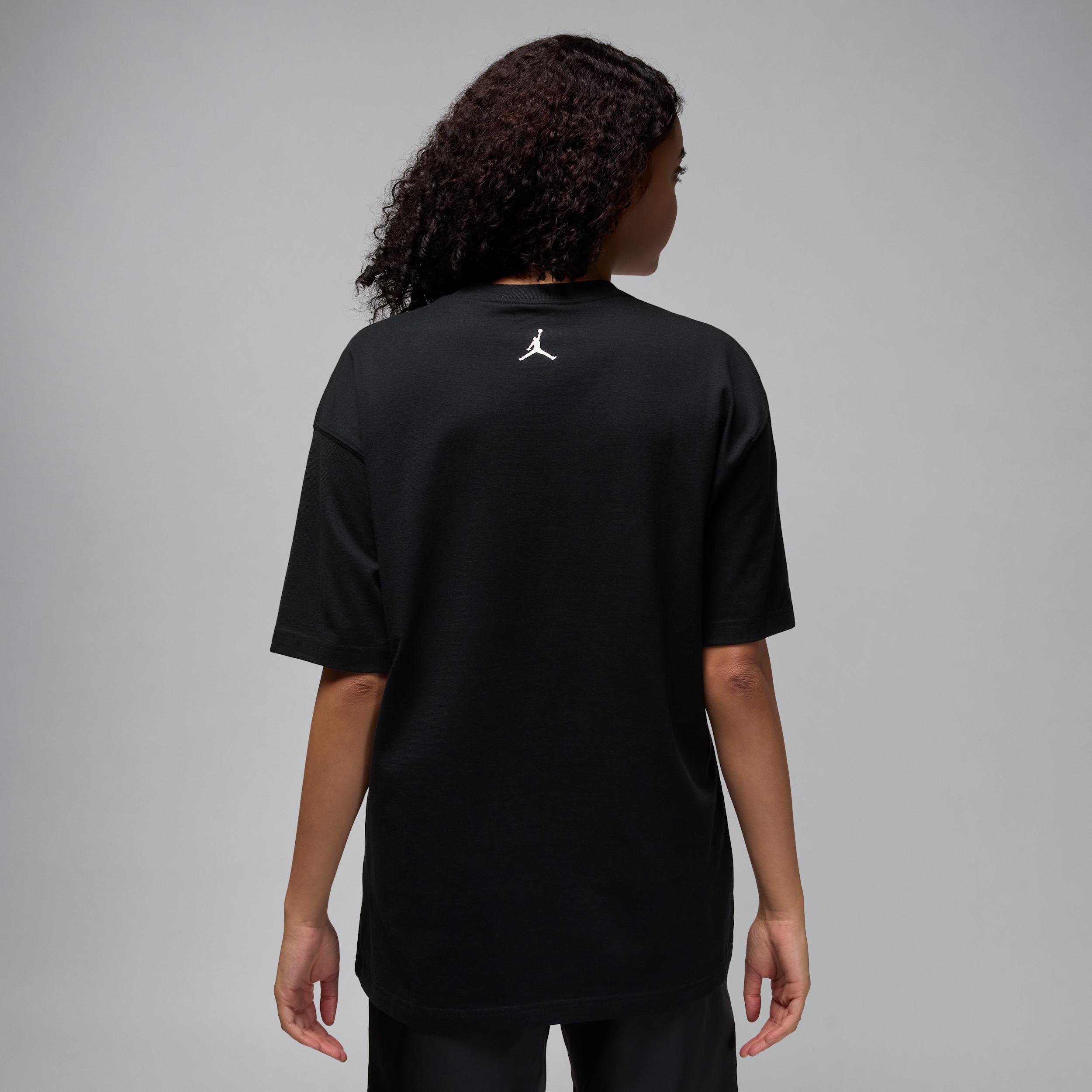 Women's Jordan Oversized Graphic T-Shirt Product Image