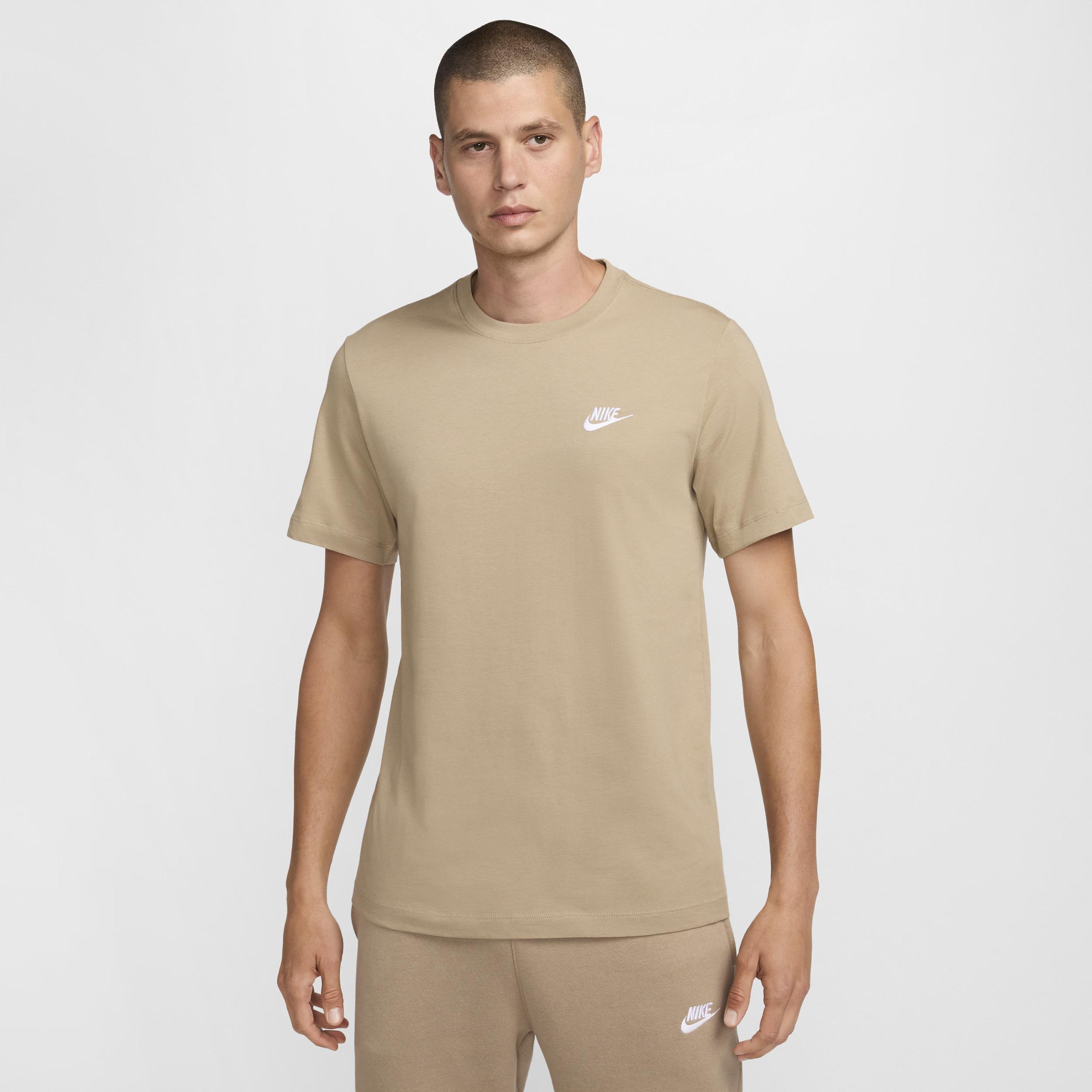 Men's Nike Sportswear Club T-Shirt Product Image