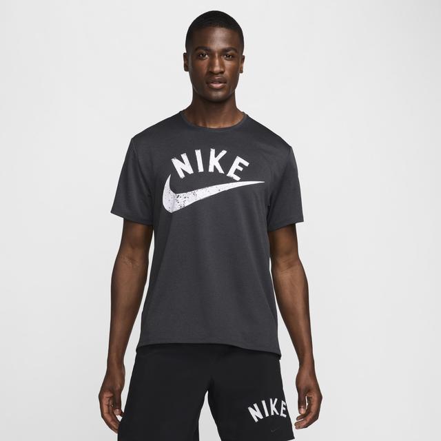 Nike Men's Miler Dri-FIT Short-Sleeve Running Top Product Image