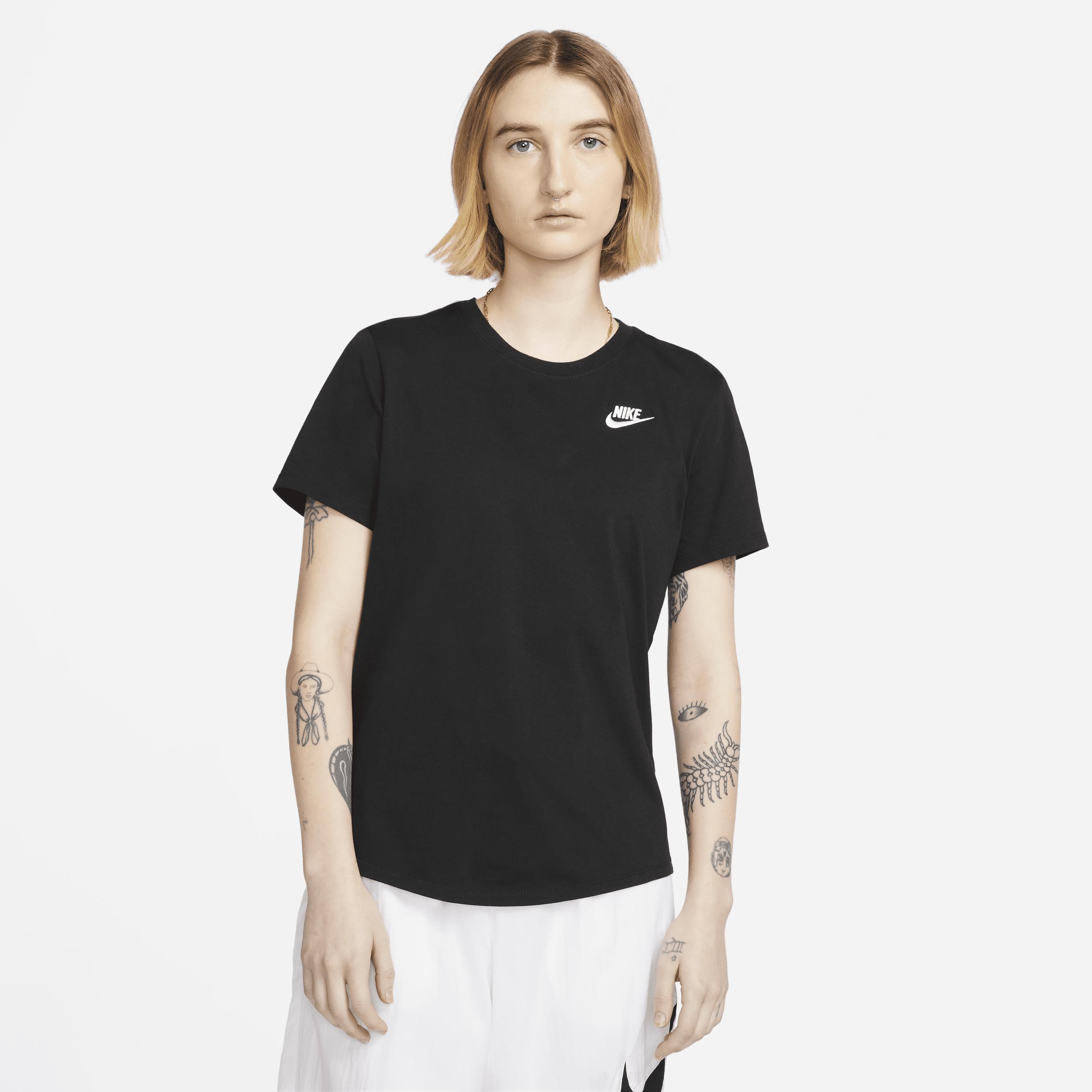 Womens Nike Sportswear Club Essentials Tee Product Image