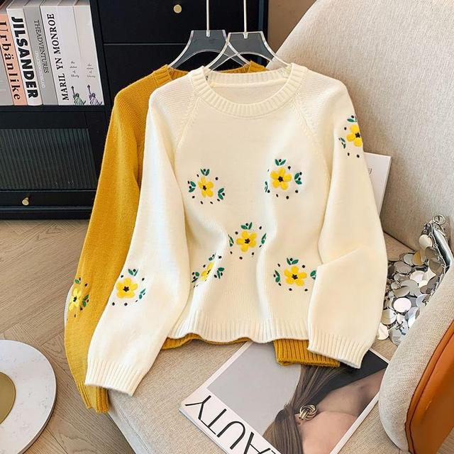 Round Neck Floral Embroidered Sweater Product Image