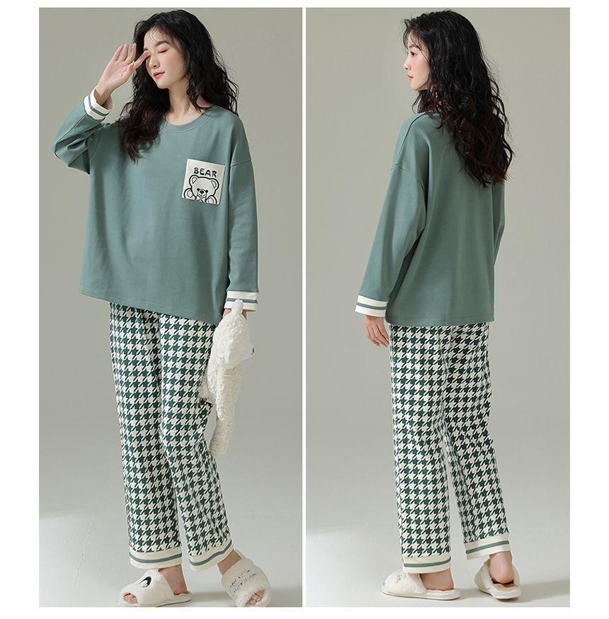 Loungewear Set : Bear Print Long-Sleeve Top & Pants Product Image