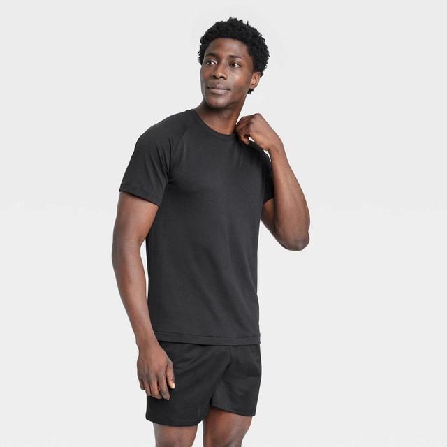 Mens Short Sleeve Seamless T-Shirt - All In Motion Black M Product Image