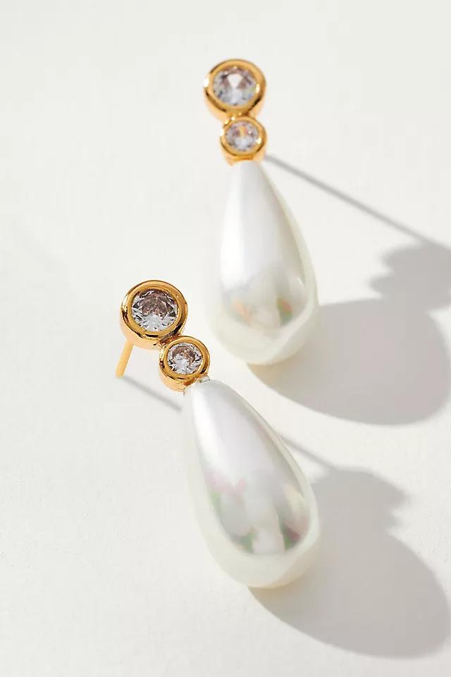 Pearl Drop Earrings Product Image