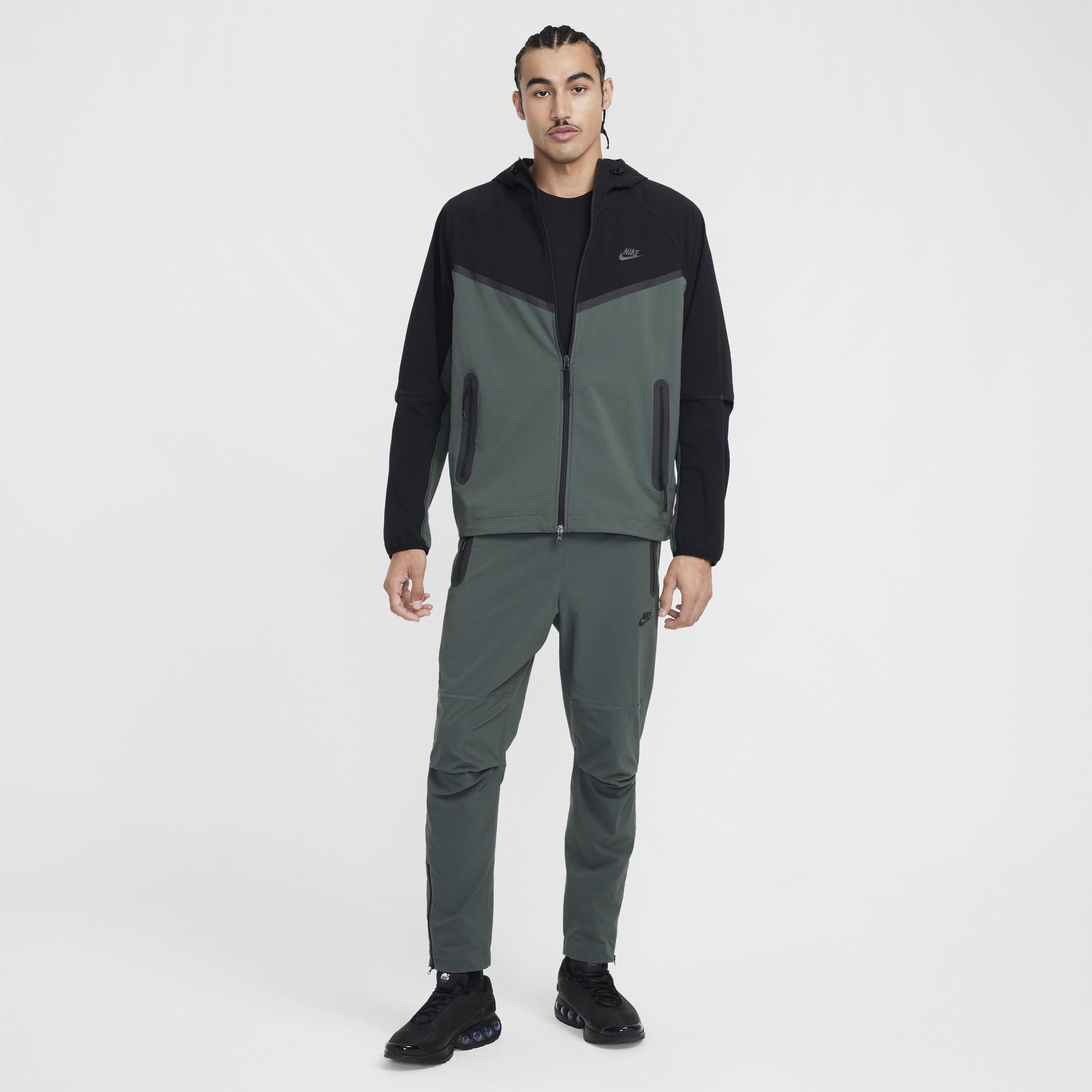 Nike Men's Tech Woven Pants Product Image