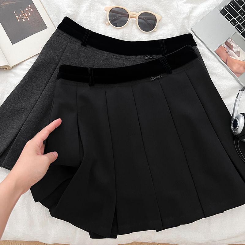 High Waist Plain Mini A-Line Pleated Skirt Product Image