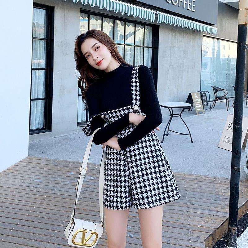 Set: Long-Sleeve Mock Neck Plain Knit Top + Houndstooth Tweed Wide Leg Jumper Shorts Product Image