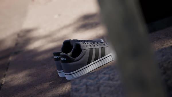 Daily 4.0 Shoes Product Image