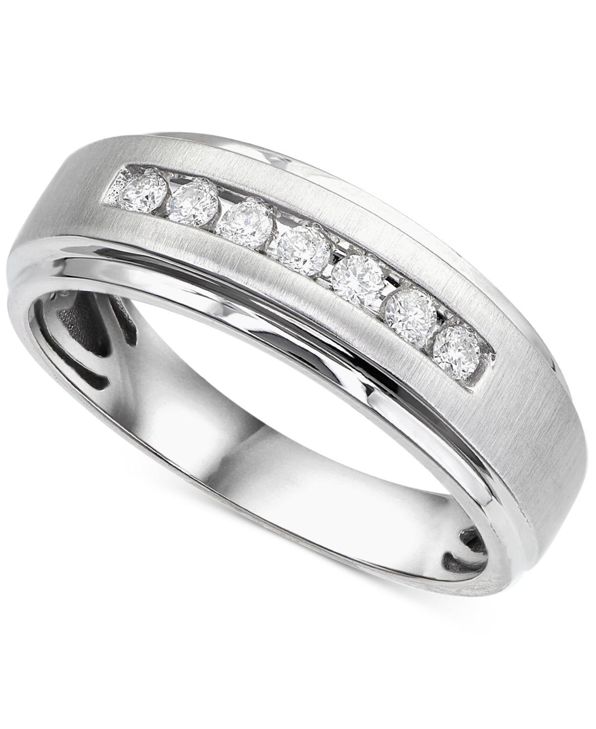 Mens Diamond 7-Stone Wedding Band (1/4 ct. t.w.) in 10k Gold Product Image