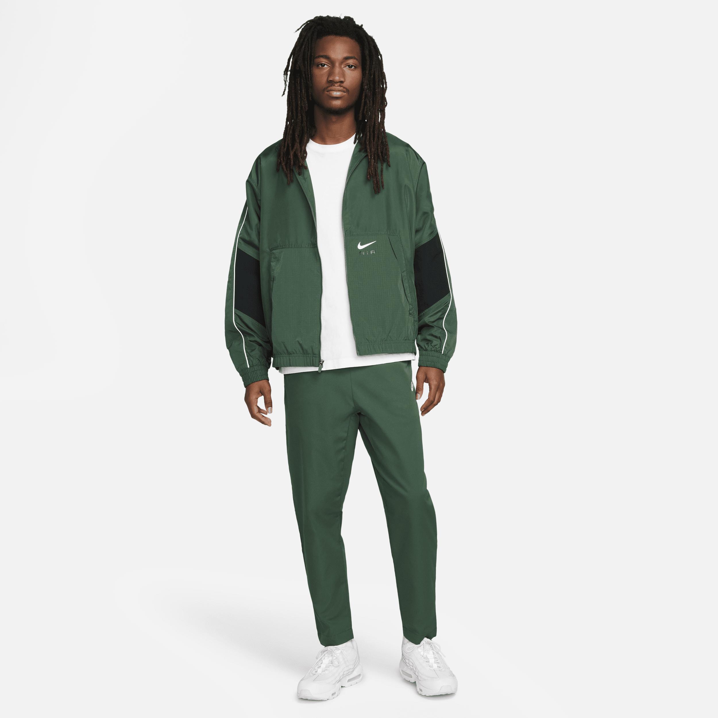 Nike Men's Club Woven Tapered Leg Pants Product Image