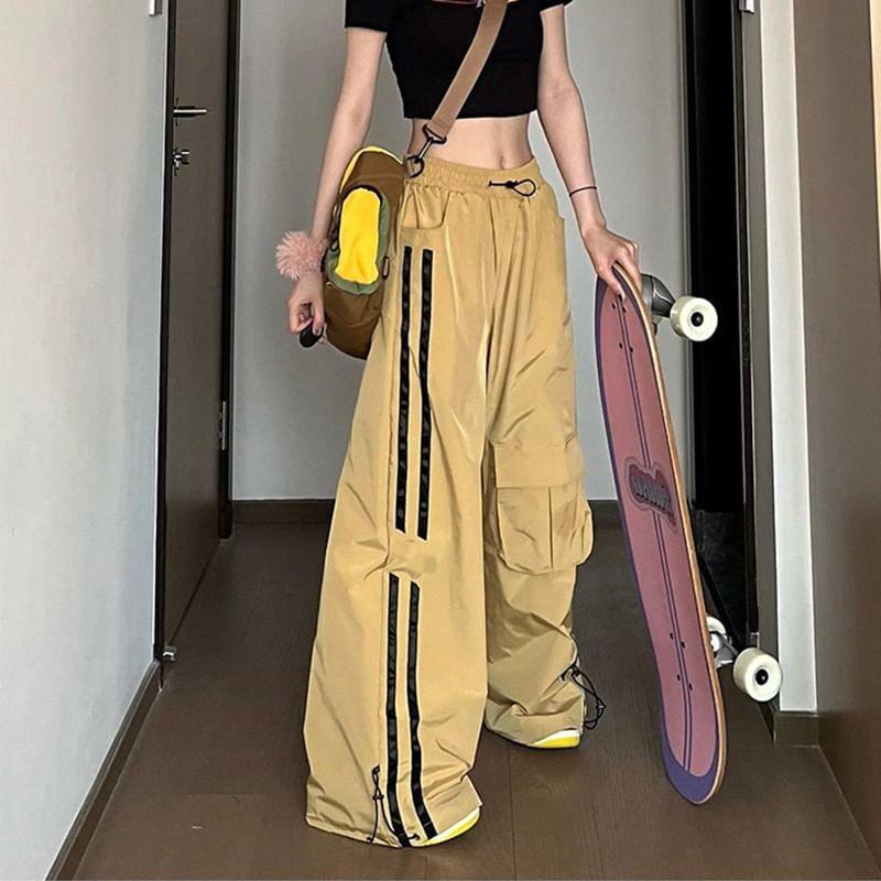 Low Waist Striped Loose-Fit Wide-Leg Sweatpants Product Image