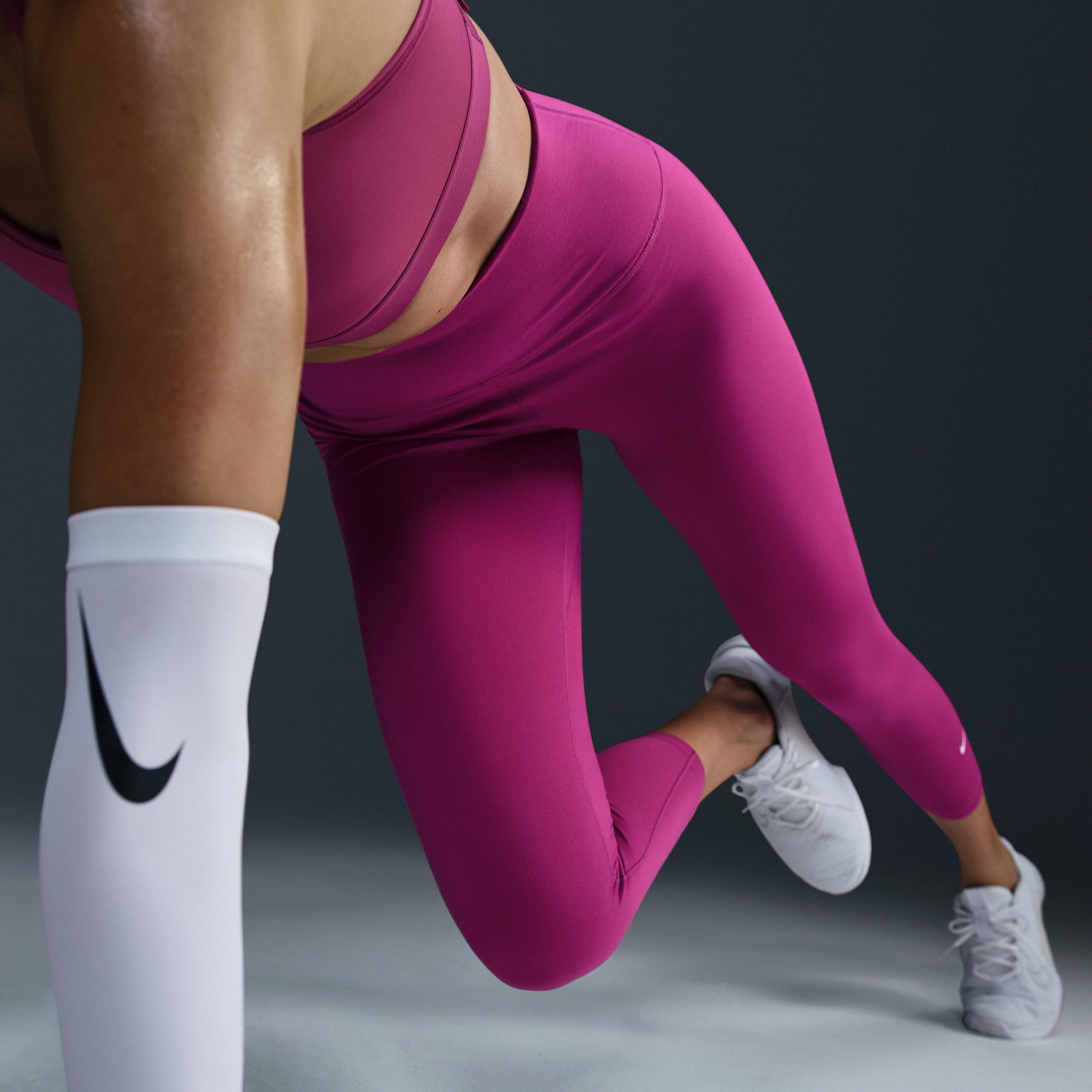 Nike Therma-FIT One Women's High-Waisted 7/8 Leggings Product Image