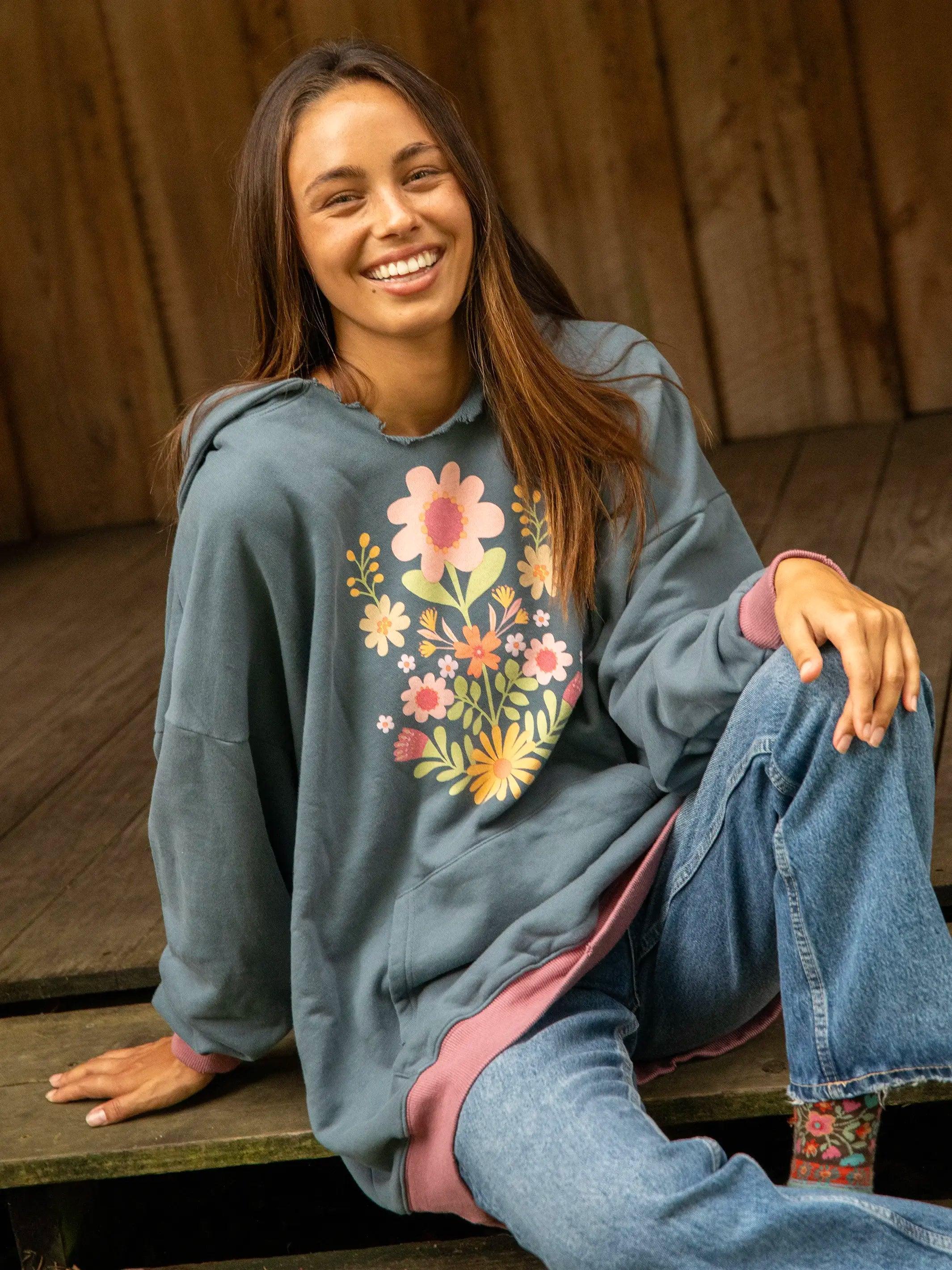 Oversized Graphic Sweatshirt - Washed Navy Folk Flower Product Image