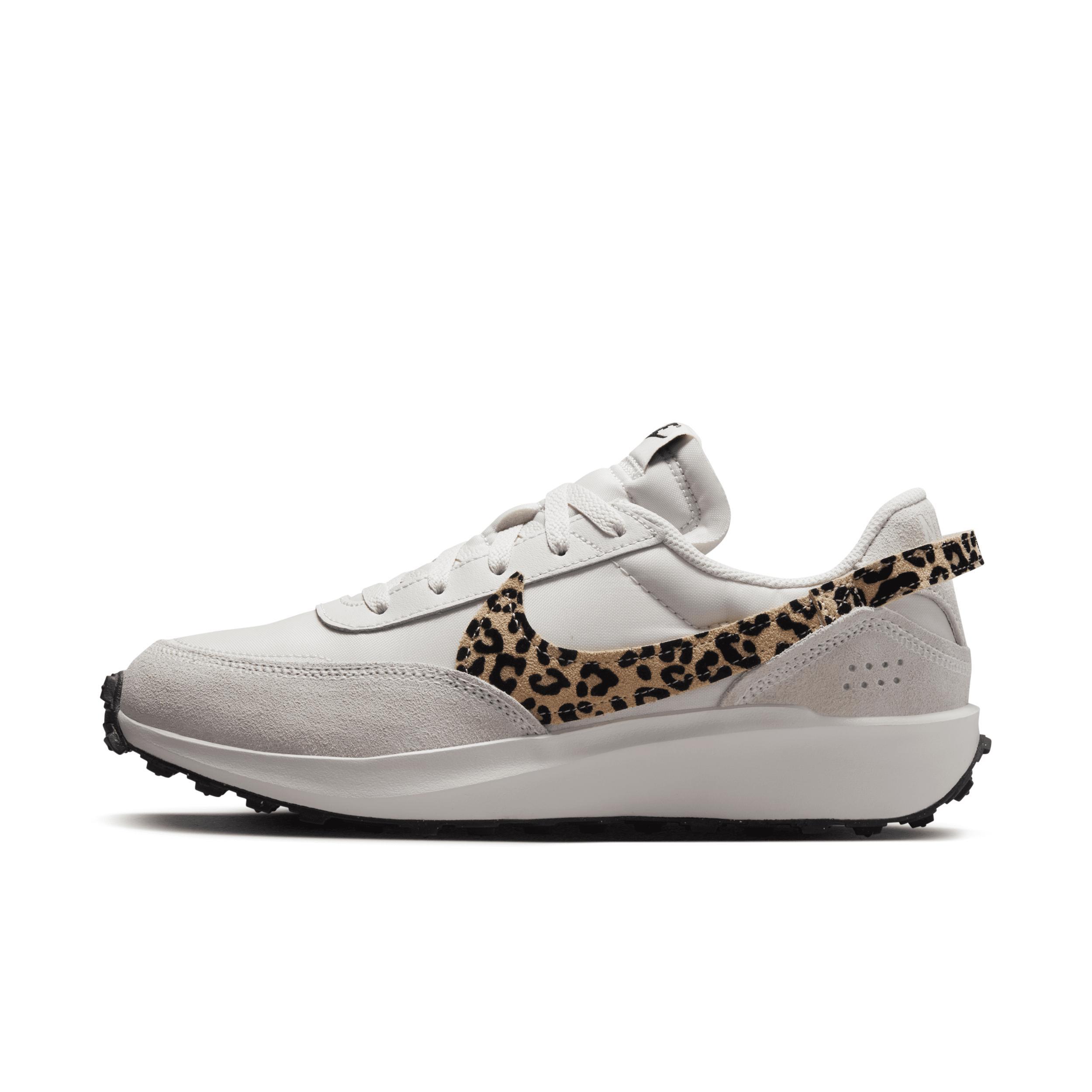 Nike Waffle Debut Women's Shoes Product Image