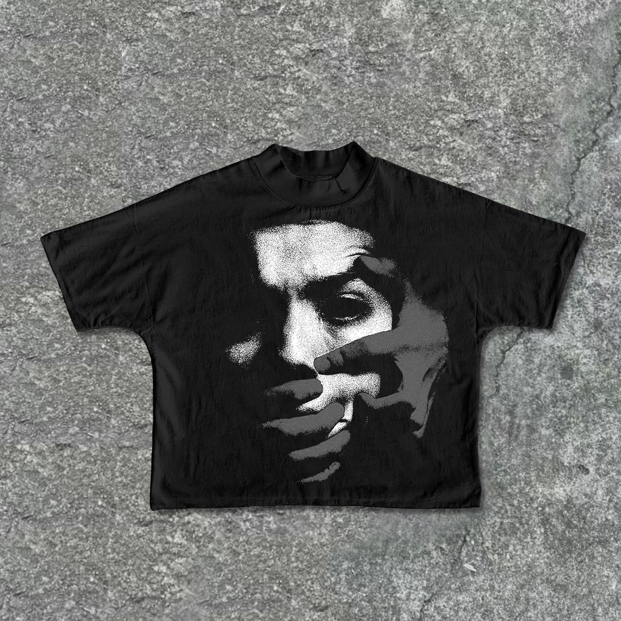 Vintage Fear Portrait Graphic Print Cropped T-Shirts Product Image