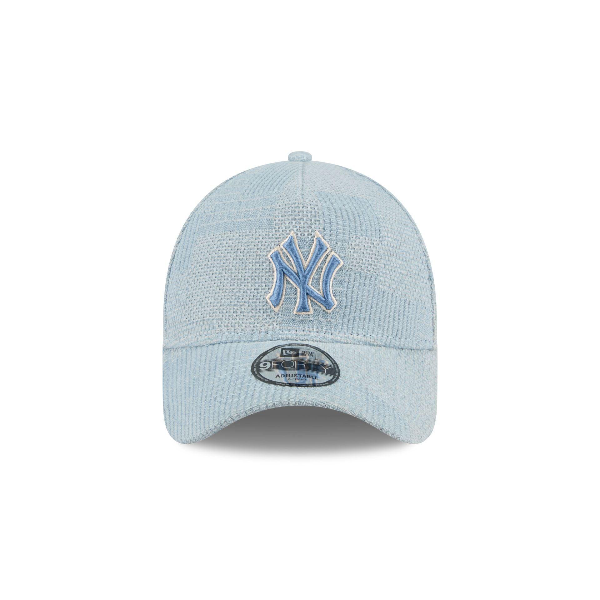 New York Yankees Logo Essentials Denim 9FORTY A-Frame Snapback Hat Male Product Image