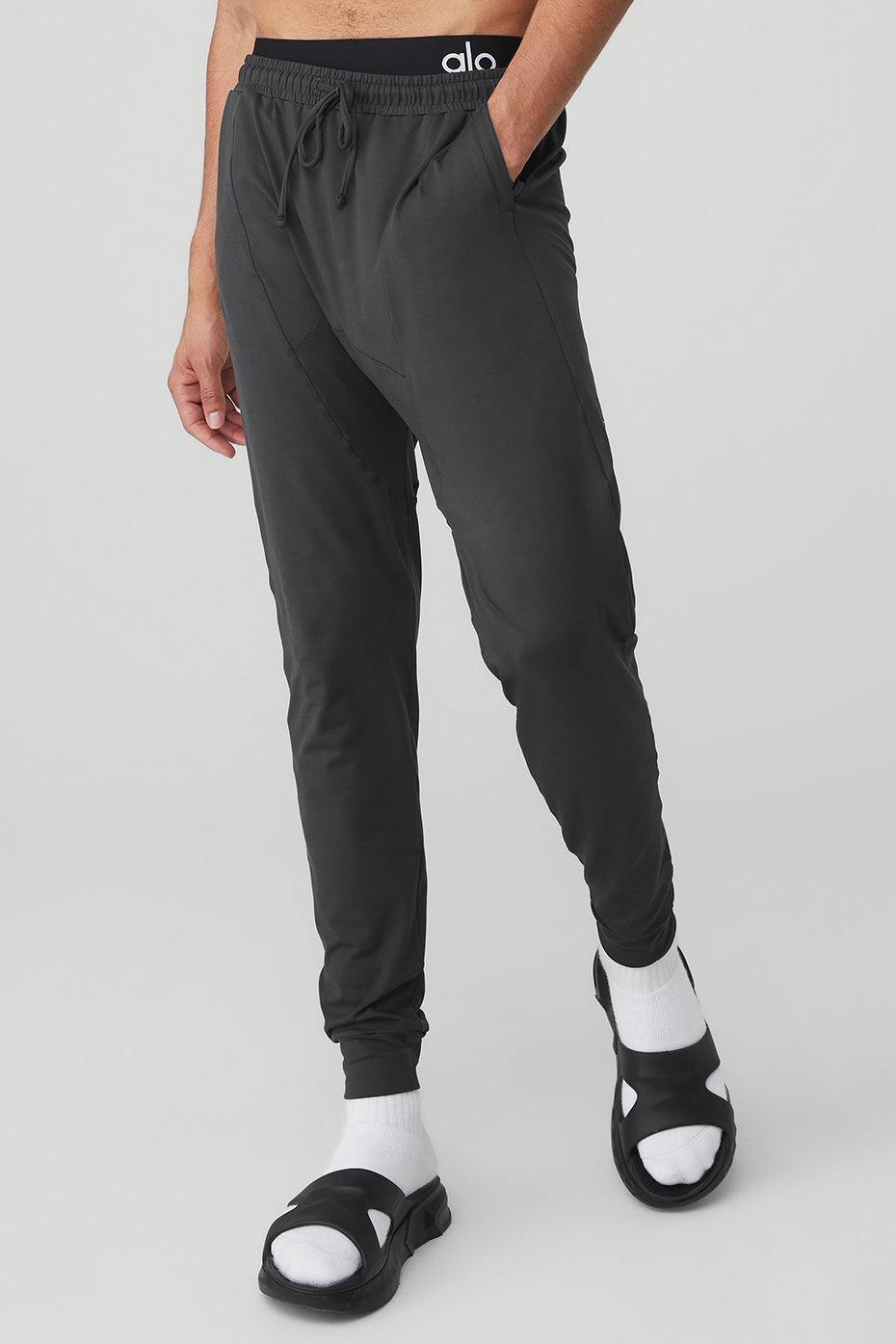 Conquer Revitalize Pant - Anthracite Male Product Image