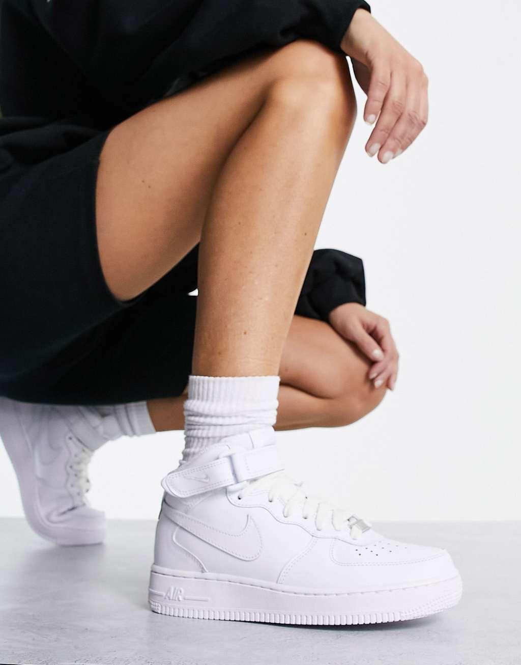 Nike Air Force 1 '07 Mid sneakers in white  product image